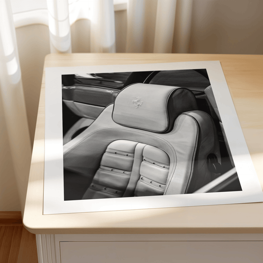 Poster Set „Drive & Detail“ – Automotive Eleganz in Schwarz-Weiß