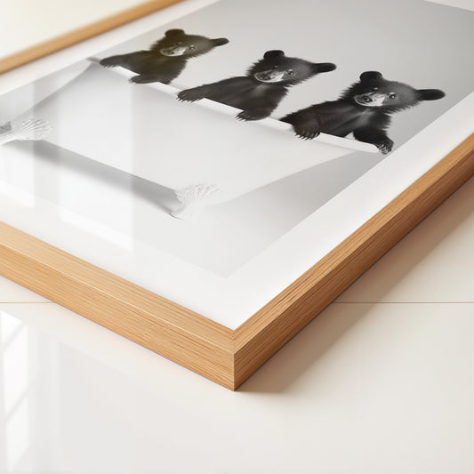 Bärenbabys Badewanne Schwarzweiß