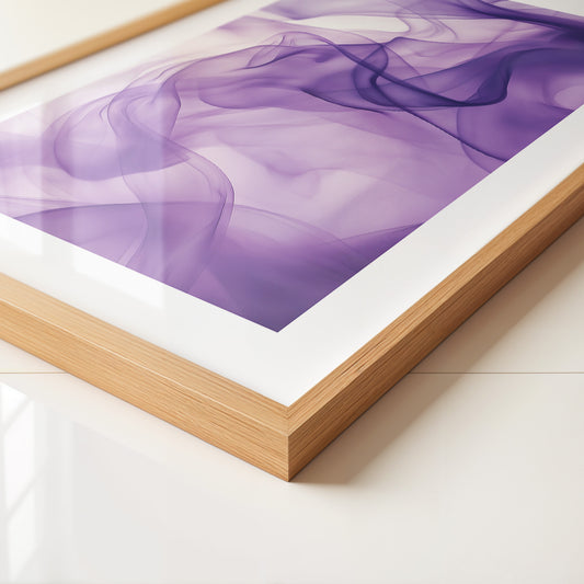 Lila Seide fließend