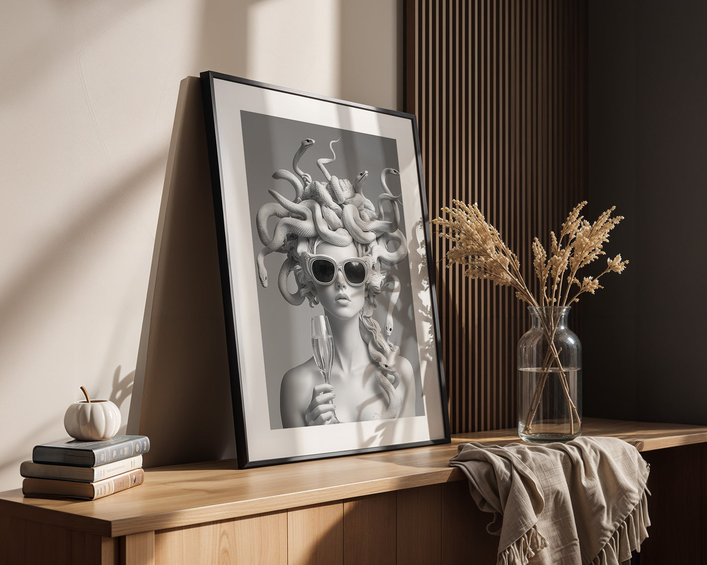 Medusa Modern S/W Glamour