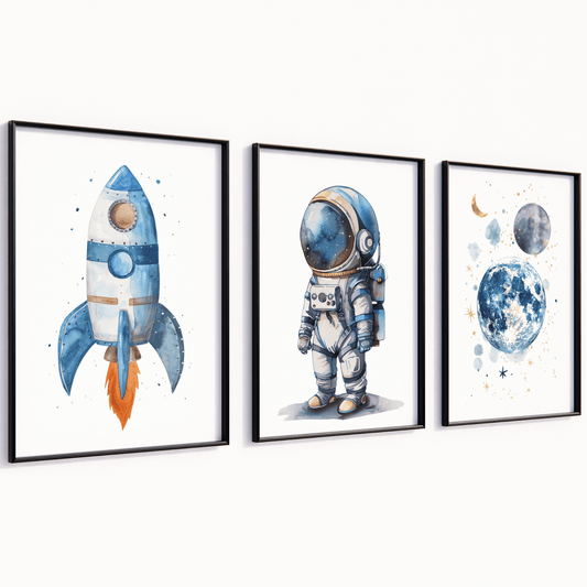Kinderzimmer Poster Set „Weltraum Abenteuer“ – Rakete, Astronaut & Mond