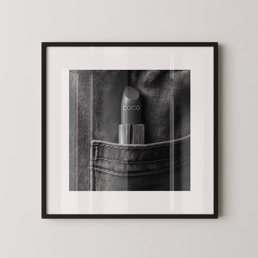 Coco Lippenstift Jeans Tasche