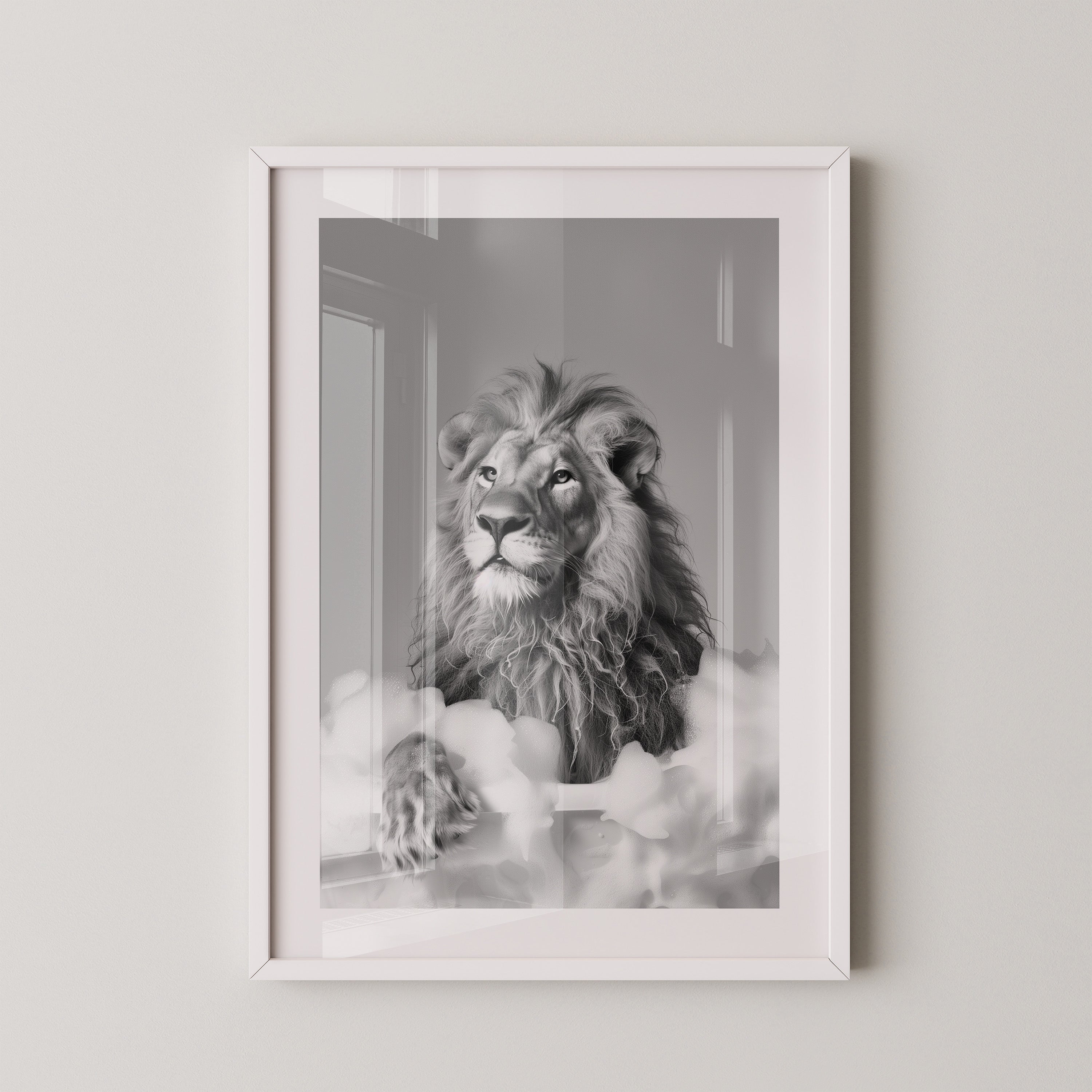 Löwe Badewanne Schwarzweiß