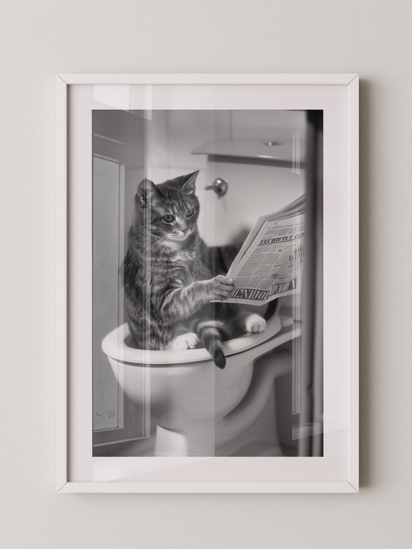 Zeitungslesende Katze S/W