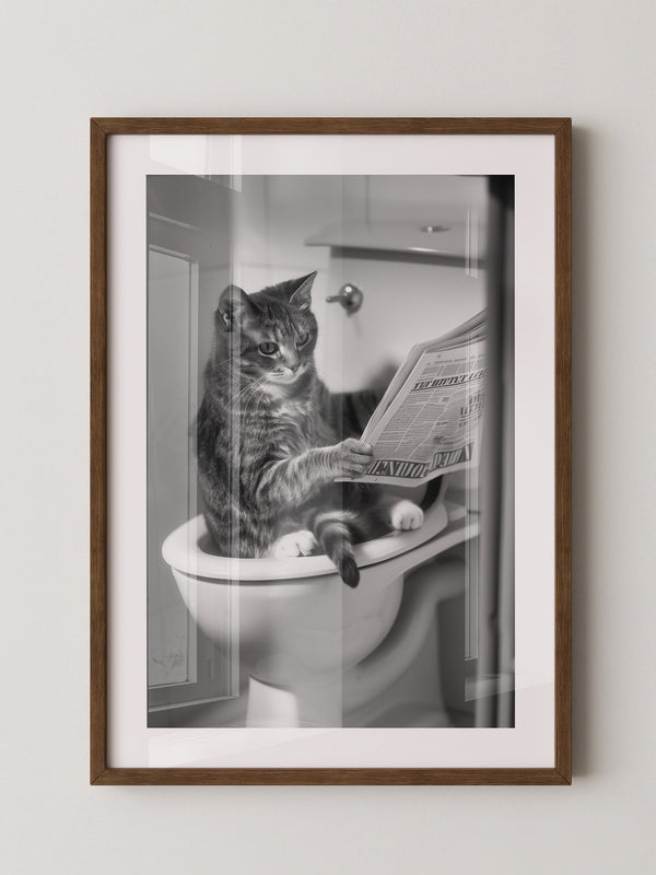 Zeitungslesende Katze S/W