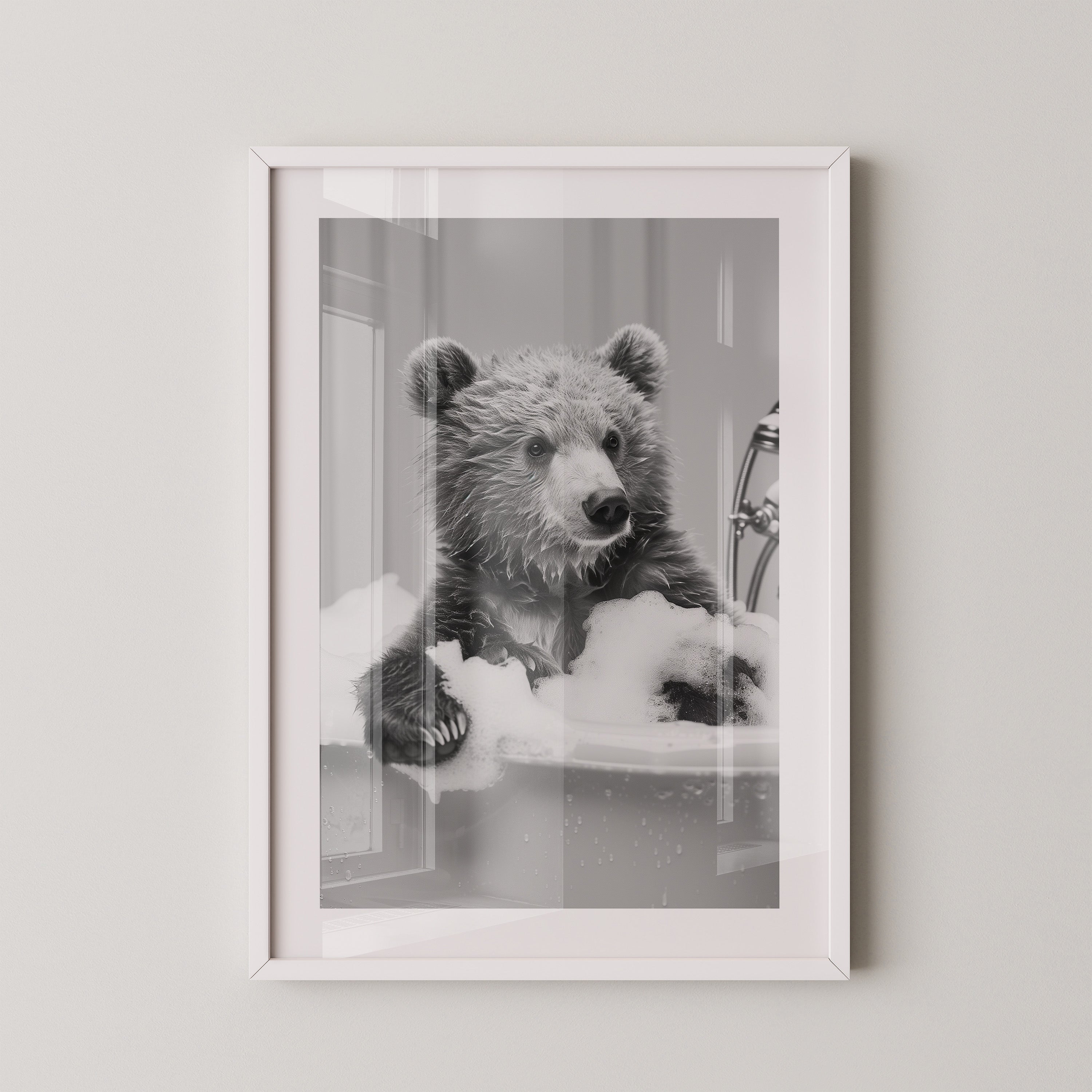 Bärenjunges Schaumbad Schwarzweiß