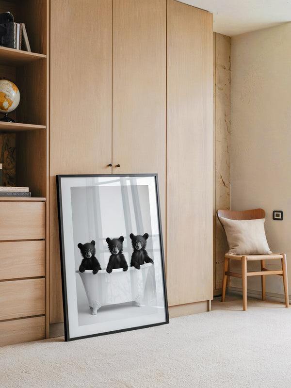 Bärenbabys Badewanne Schwarzweiß