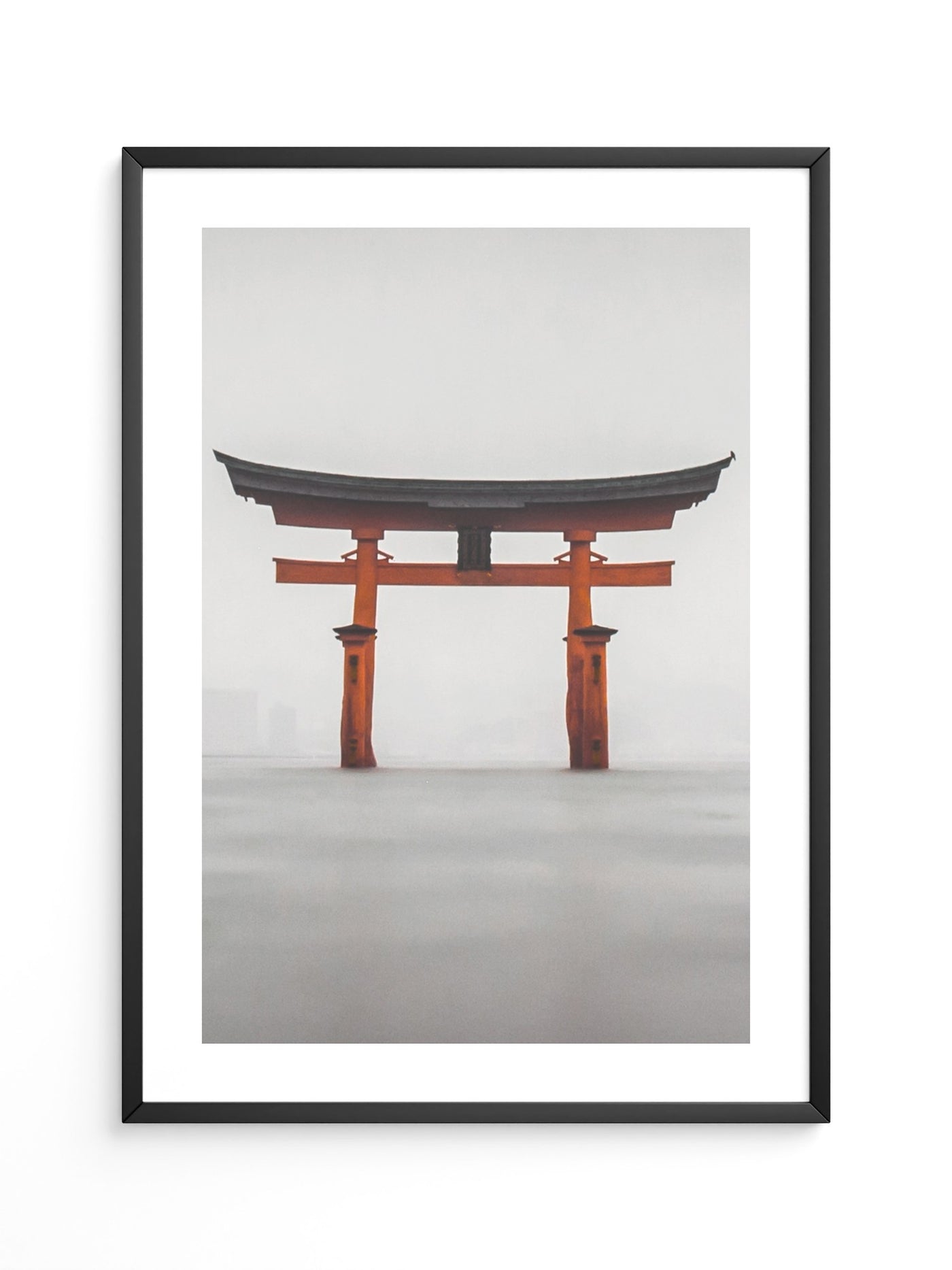 Torii im Nebel Meer