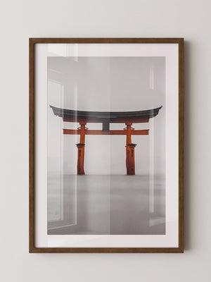 Torii im Nebel Meer