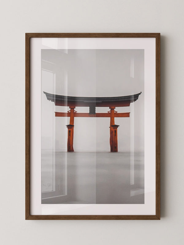 Torii im Nebel Meer