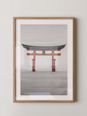 Torii im Nebel Meer