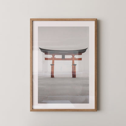 Torii im Nebel Meer