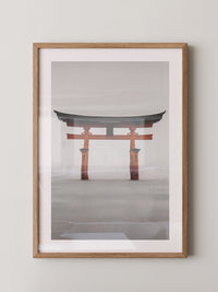 Torii im Nebel Meer