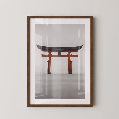 Torii im Nebel Meer
