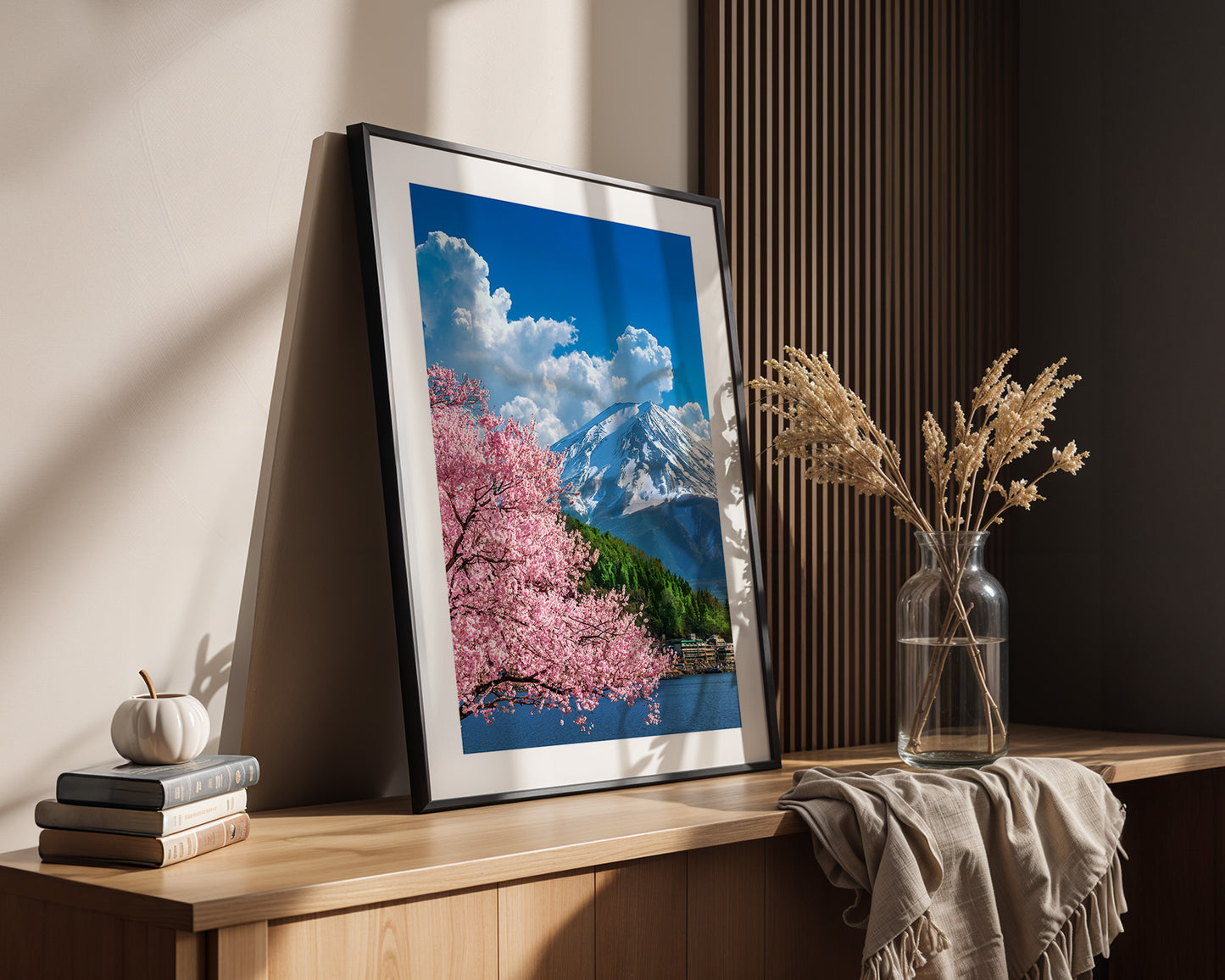 Kirschblüten Berglandscape