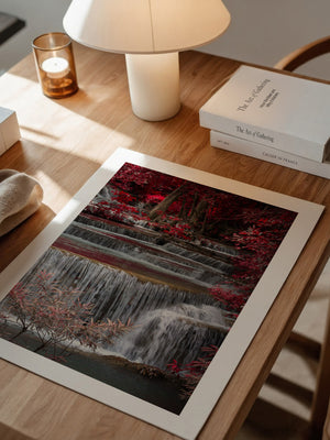 Wasserfall Rote Blätter