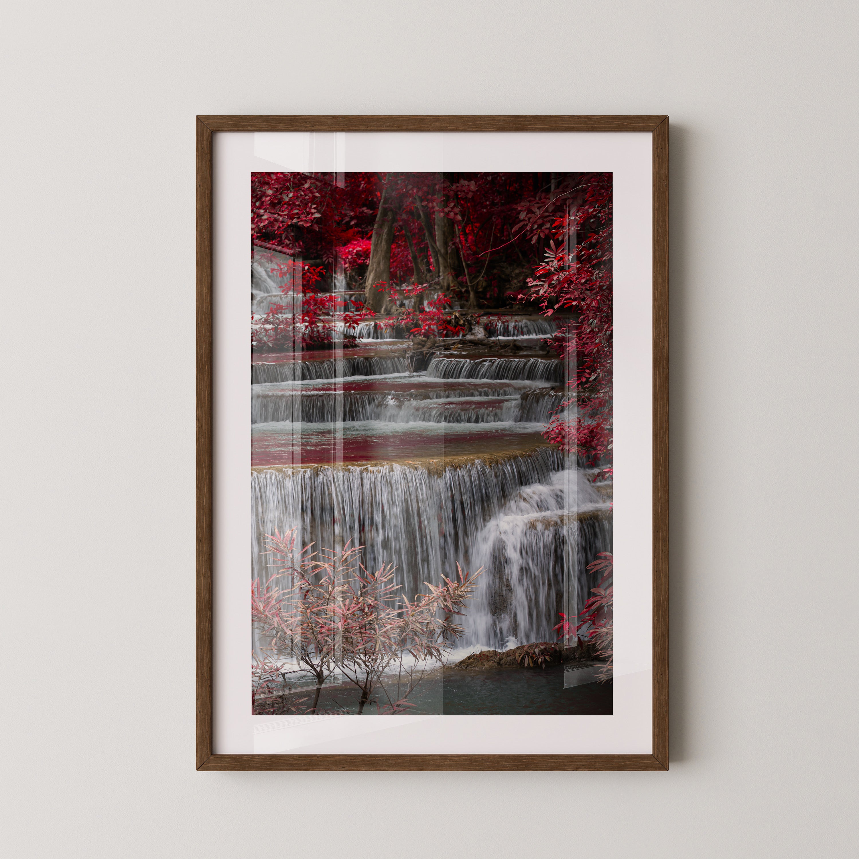 Wasserfall Rote Blätter