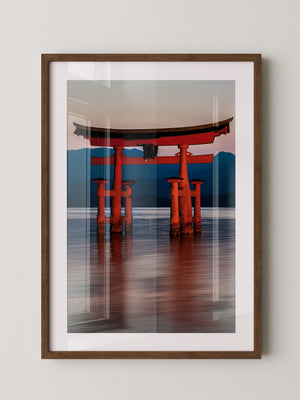 Torii rote Spiegelung