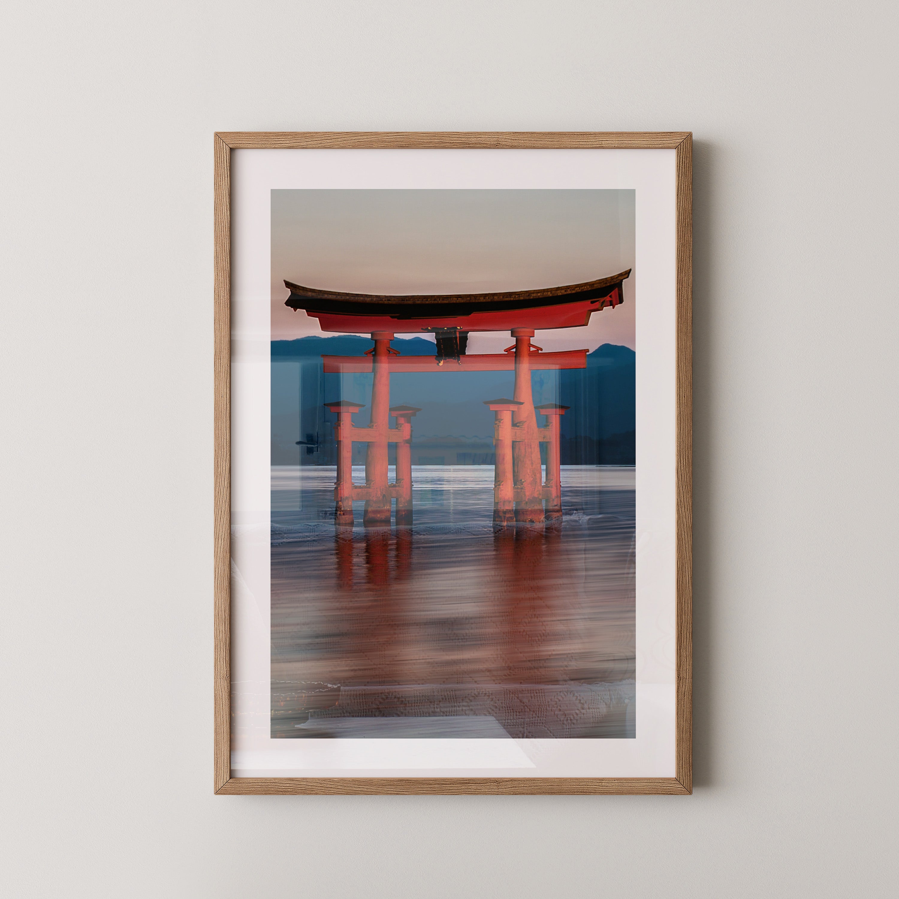 Torii rote Spiegelung