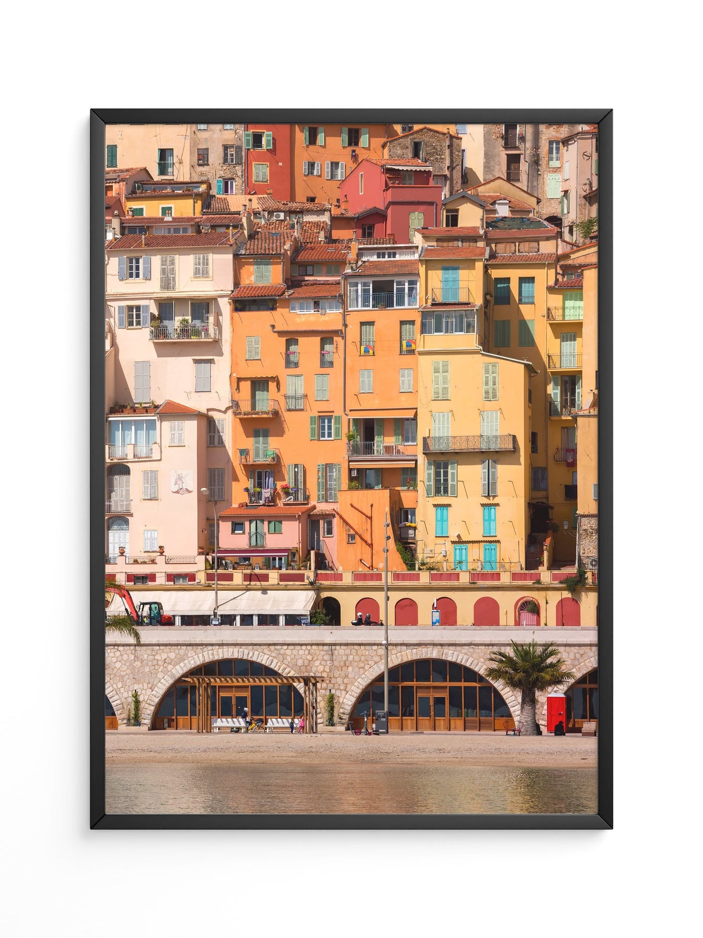 Bunte Häuserfassade am Meer