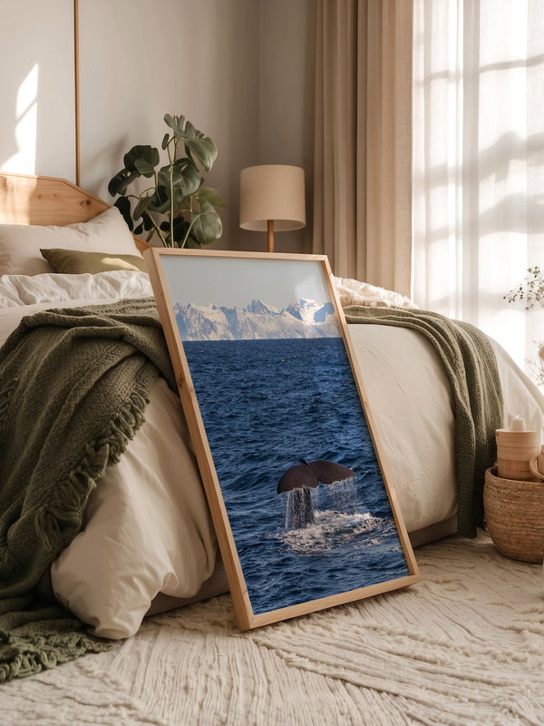 Walflosse Ozean Berge