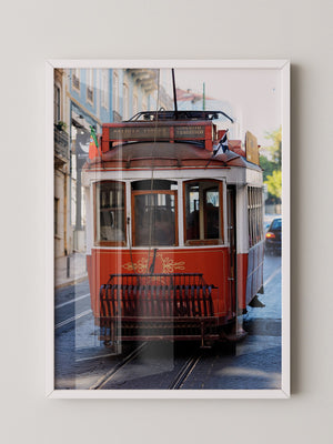 Rote Straßenbahn Lissabon retro