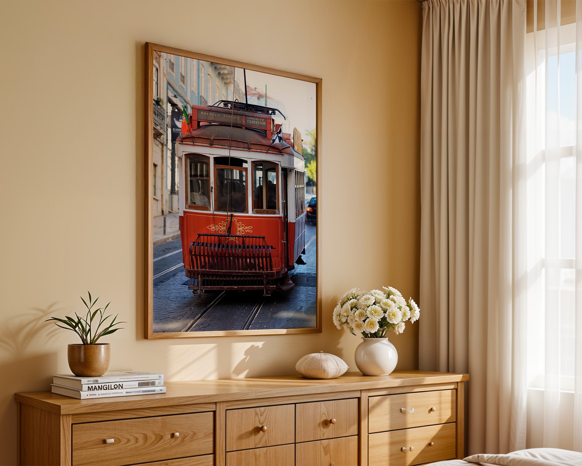 Rote Straßenbahn Lissabon retro