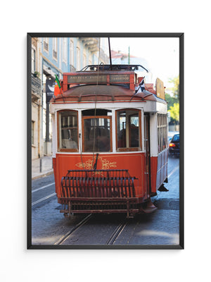 Rote Straßenbahn Lissabon retro