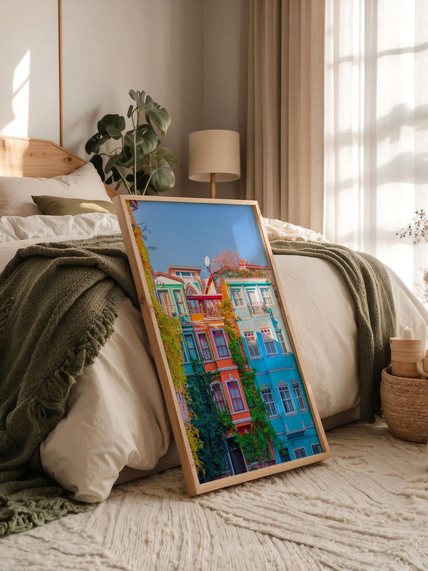 Bunte Häuserfassaden Kletterpflanzen