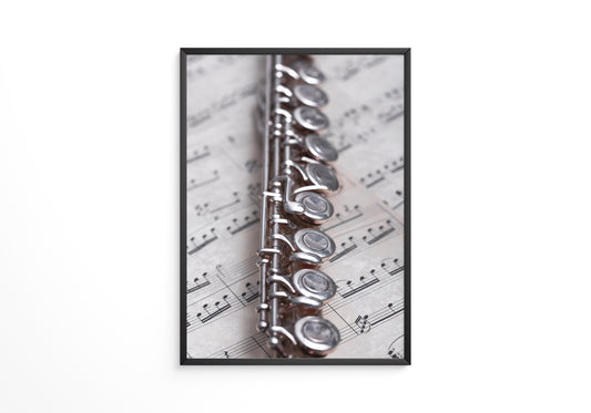 Querflöte auf Notenblatt