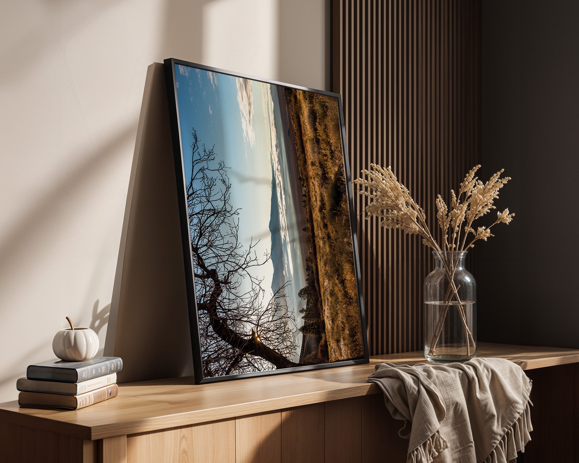 Winterbaum Berglandschaft Goldlicht