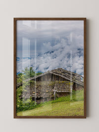 Verfallene Hütte Bergnebel