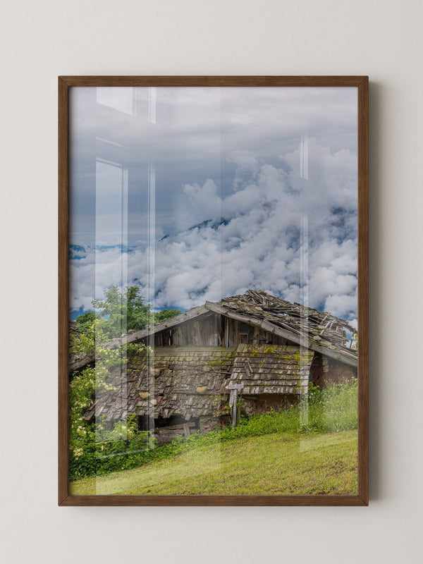 Verfallene Hütte Bergnebel