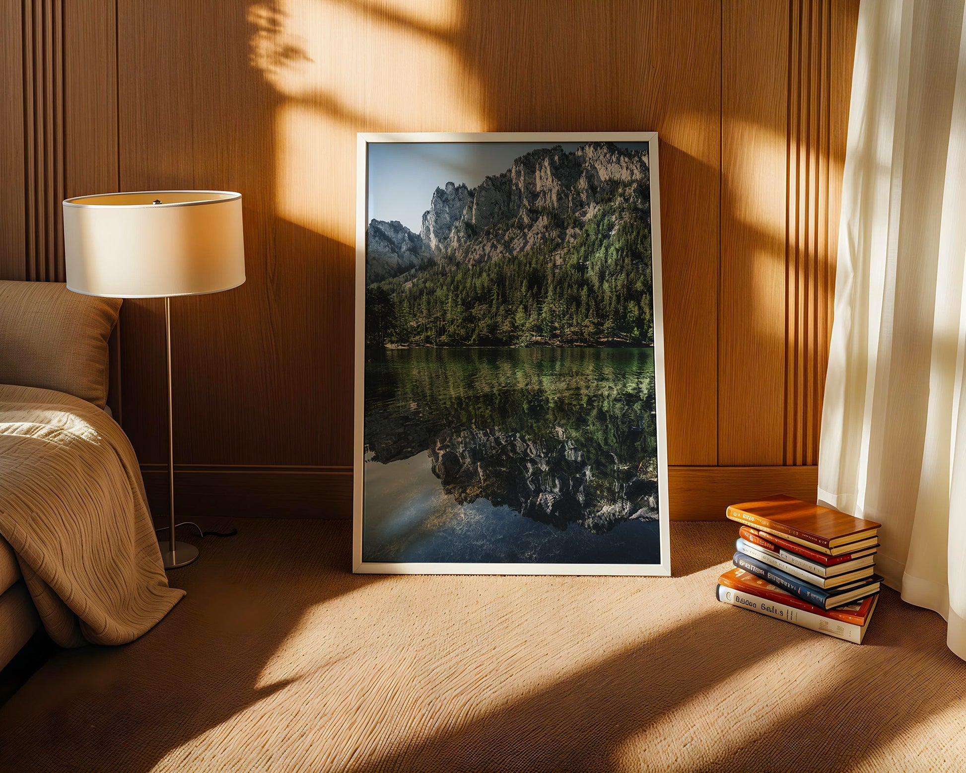 Bergsee Spiegelung alpines Grün