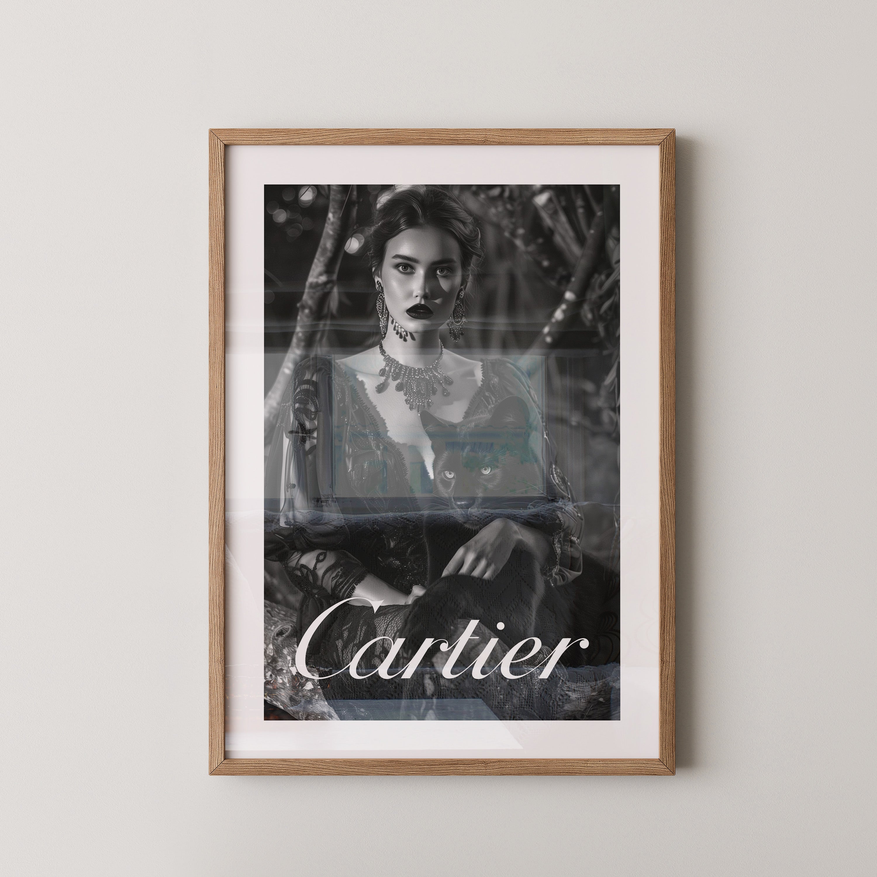 Dame mit Panther Schwarzweiß