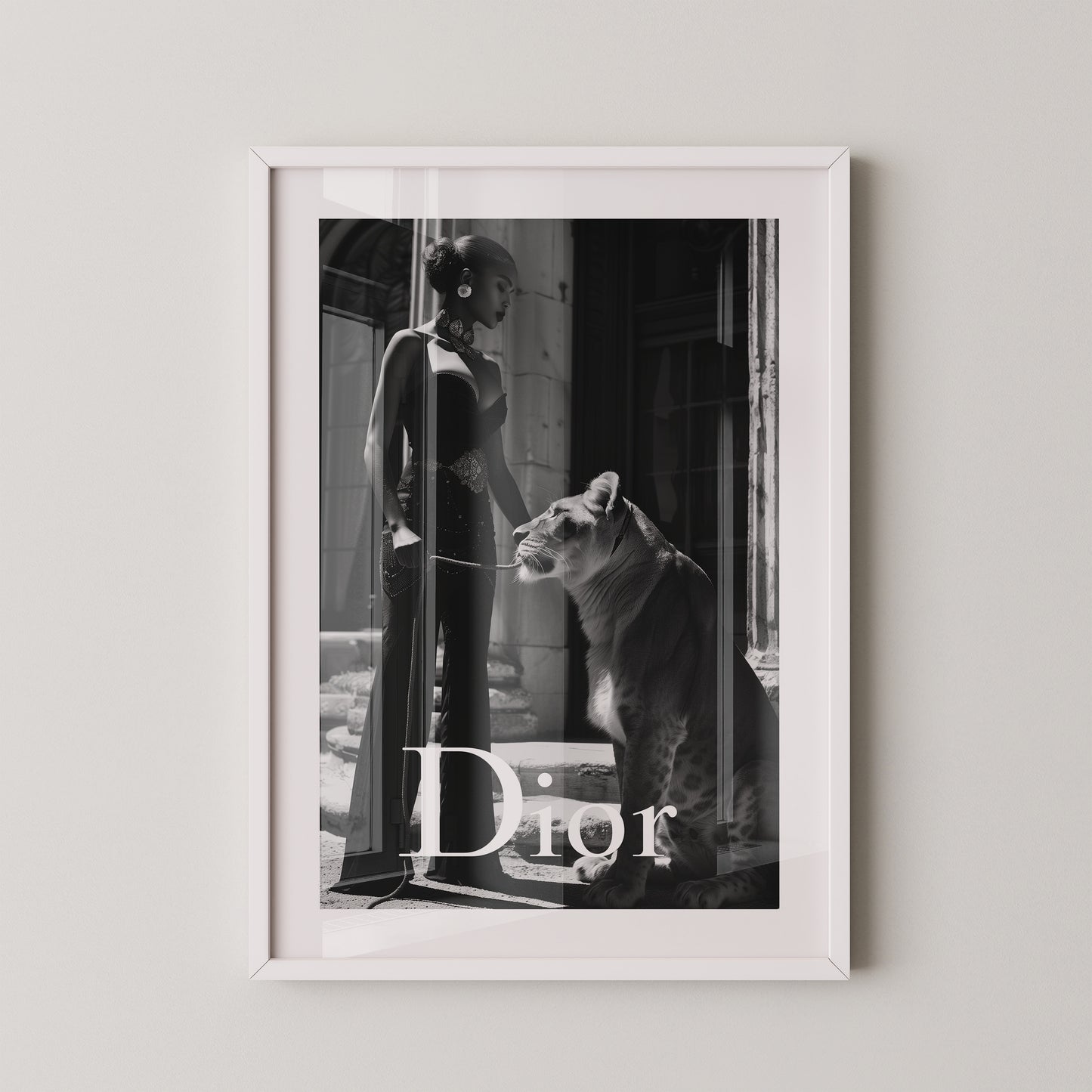 Schwarz-Weiß Eleganz Löwin