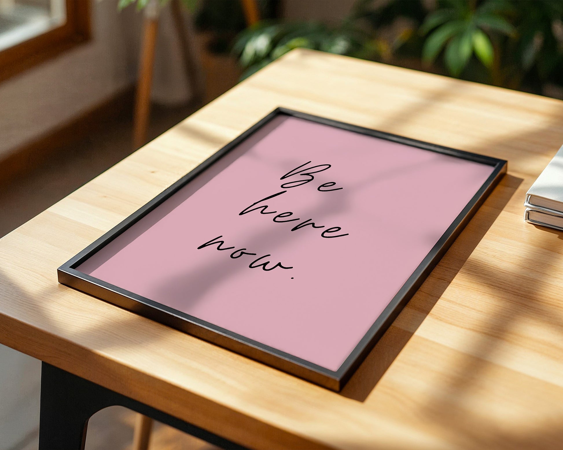 Schriftzug Rosa Minimalistisch