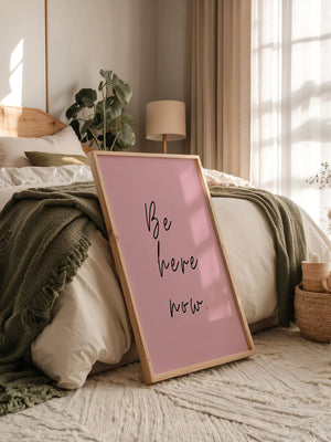 Schriftzug Rosa Minimalistisch