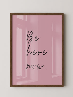 Schriftzug Rosa Minimalistisch