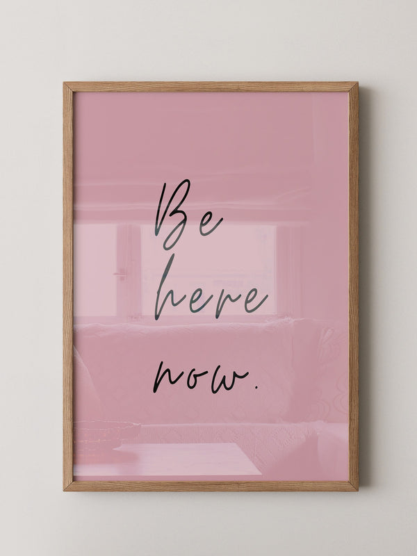 Schriftzug Rosa Minimalistisch