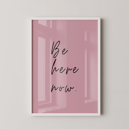 Schriftzug Rosa Minimalistisch