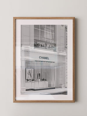 Chanel Ladenfassade Schwarzweiß