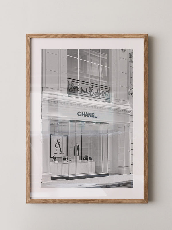 Chanel Ladenfassade Schwarzweiß