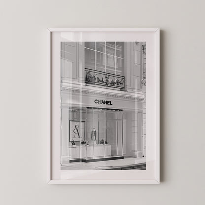 Chanel Ladenfassade Schwarzweiß