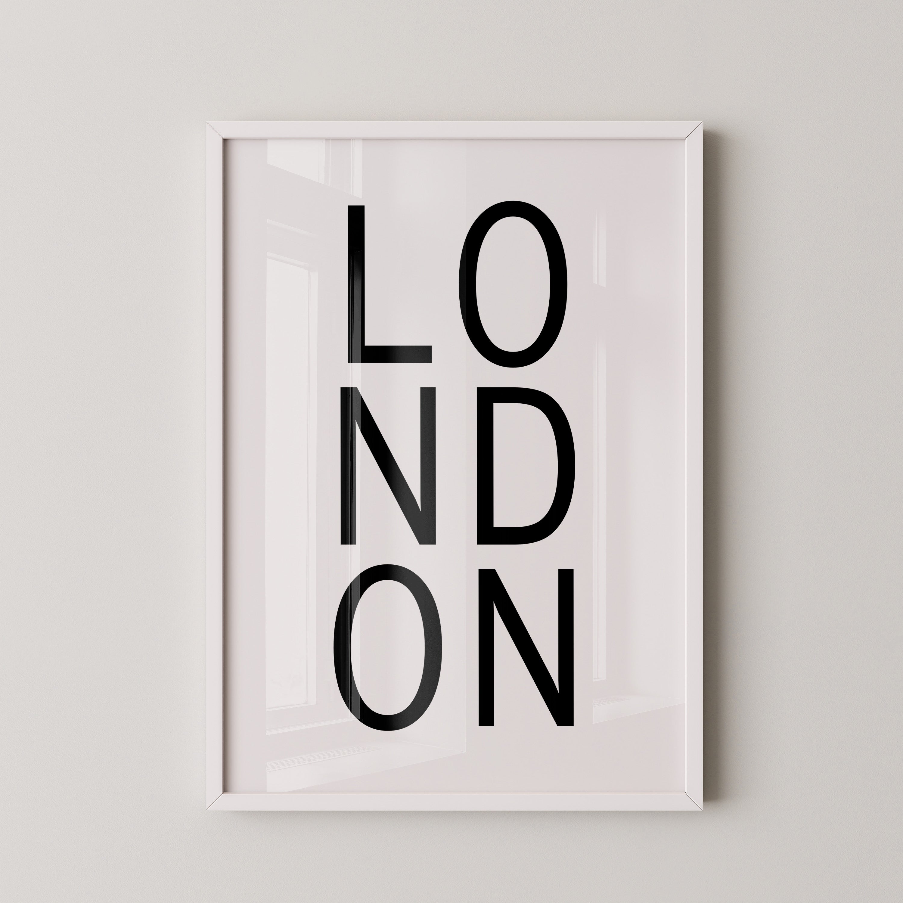 LONDON Schrift vertikal schwarz