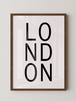 LONDON Schrift vertikal schwarz
