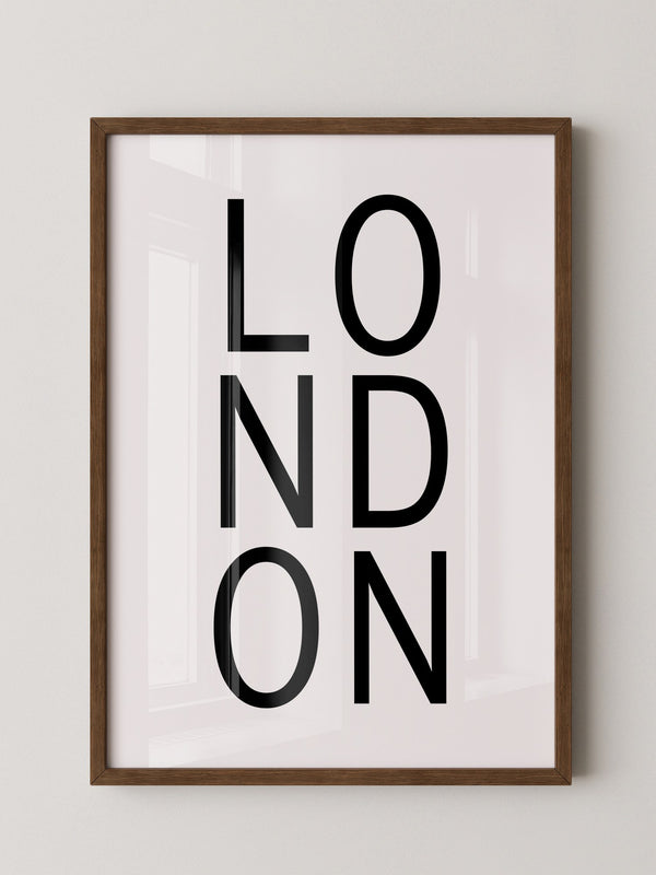 LONDON Schrift vertikal schwarz