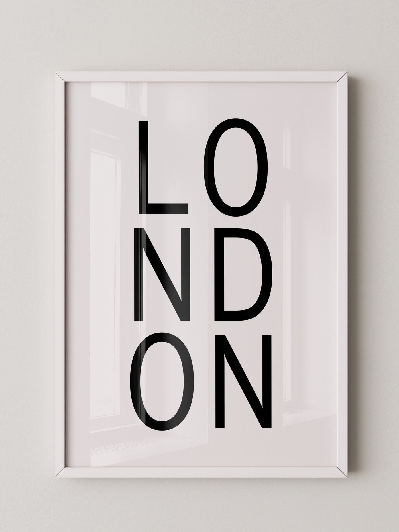 LONDON Schrift vertikal schwarz