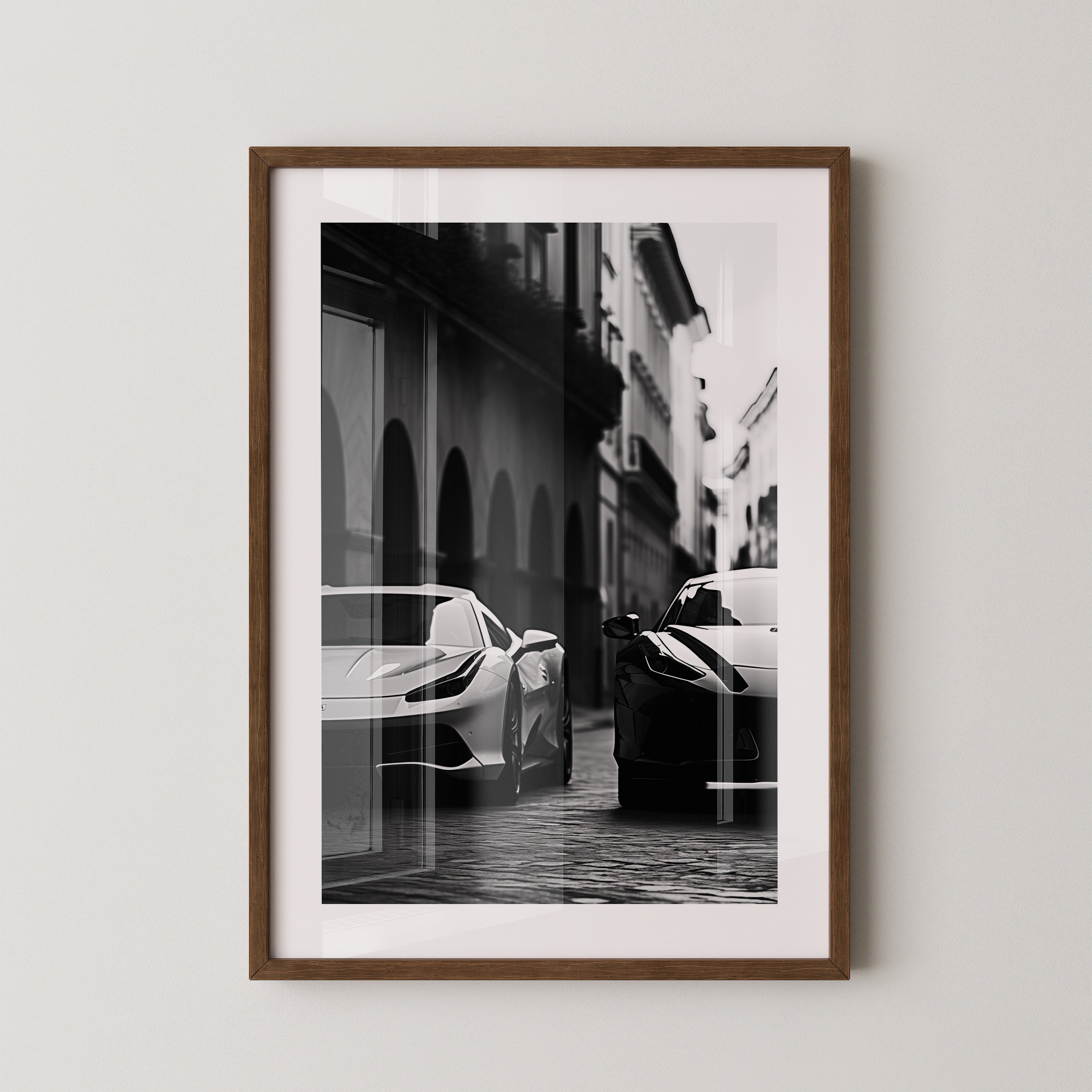 Zwei Sportwagen Gasse Schwarzweiß