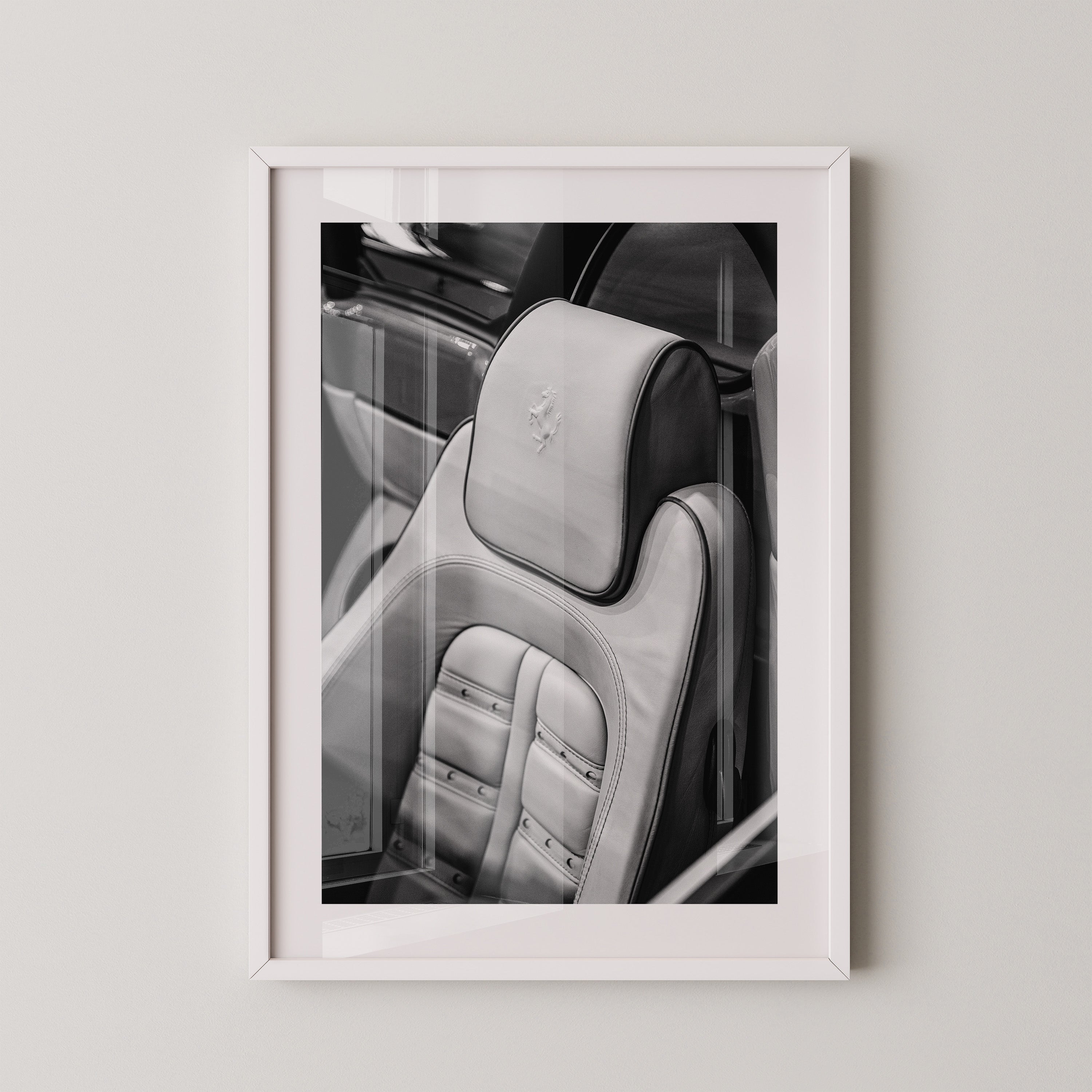 Sportwagen Ledersitz Schwarzweiß